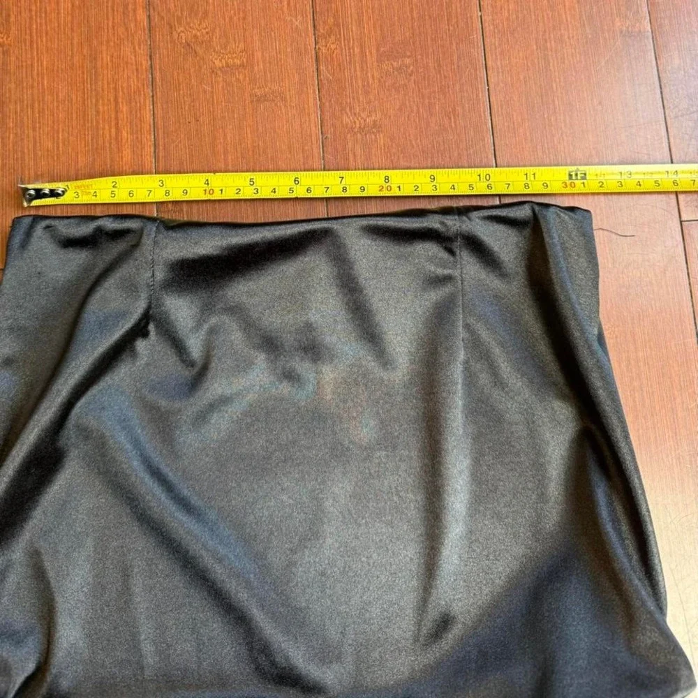 Black Windsor Ruched Mini Skirt‎